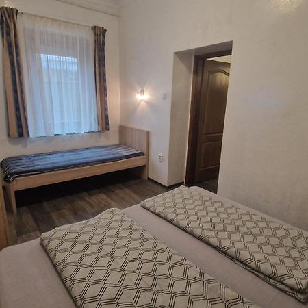 Bem Downtown Apartment Debrecen Chambre photo